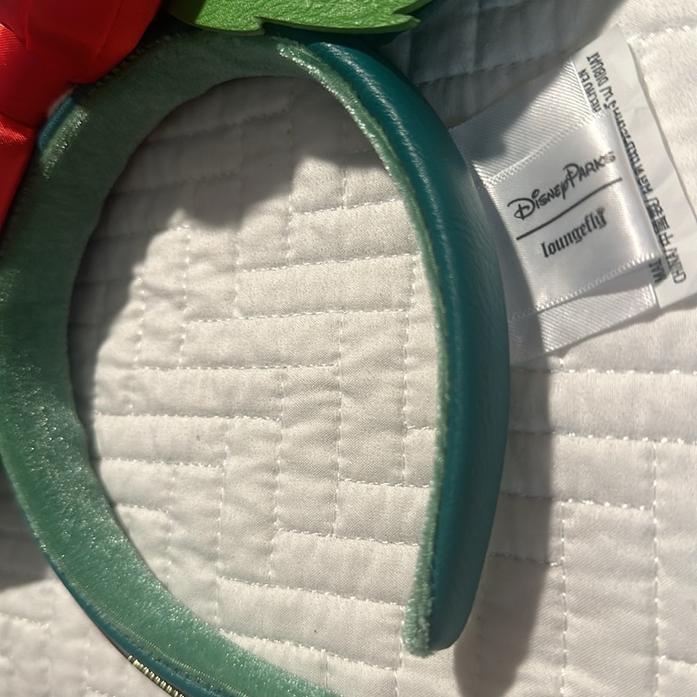 NWT Disney Parks 2023 Christmas Mickey Minnie Mouse Bow Ear Headband Loungefly - Picture 5 of 6